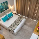 아파트호텔 Aldebaran Homes 리메나리아