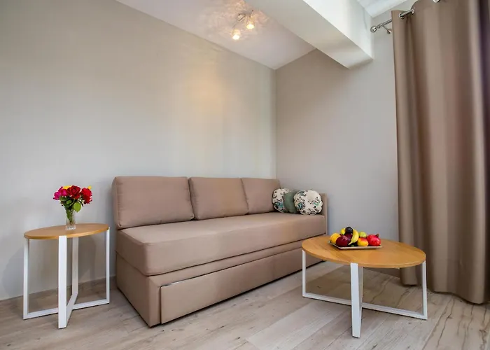 Aldebaran Homes 3* يميناريا