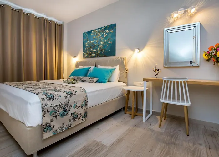 Aldebaran Homes 3* يميناريا