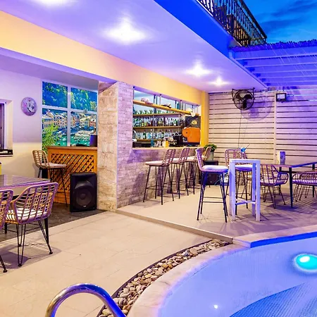 Aldebaran Homes Aparthotel